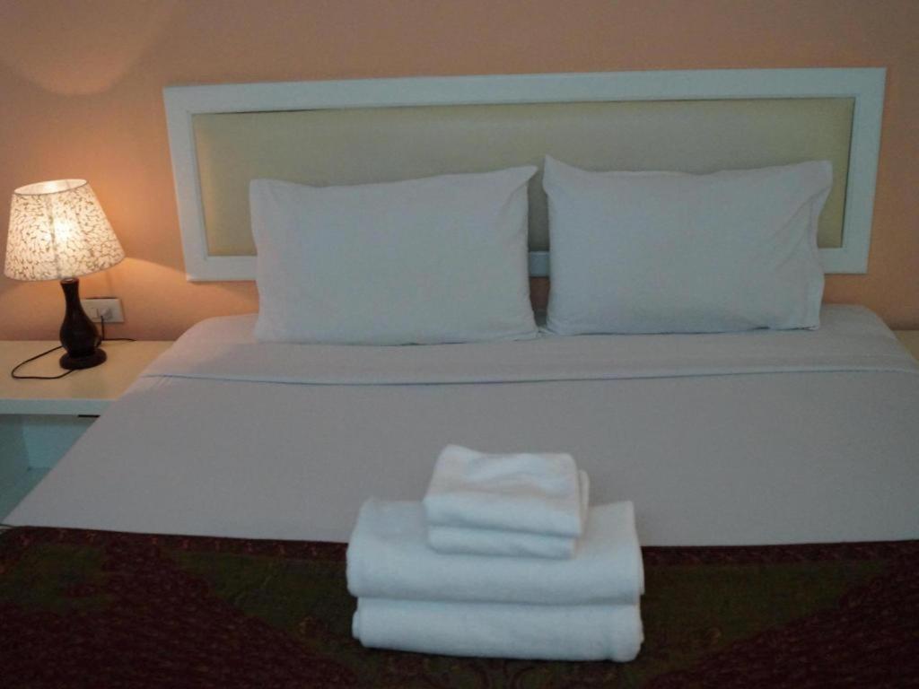 Seng Aroun Hotel Паксе Экстерьер фото