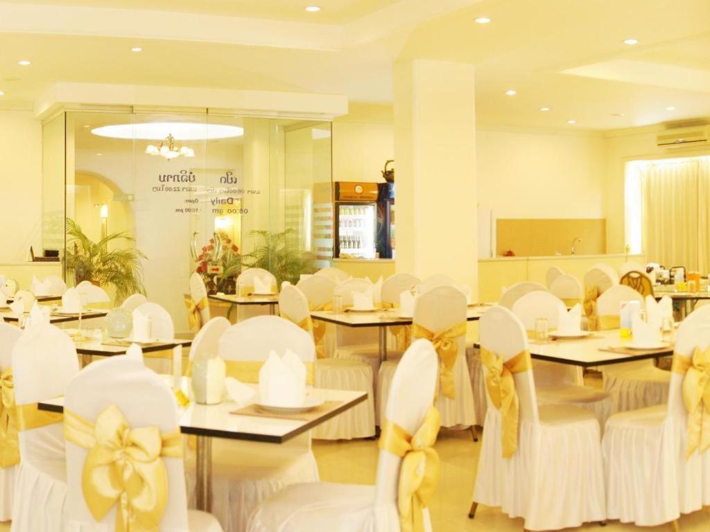 Seng Aroun Hotel Паксе Экстерьер фото