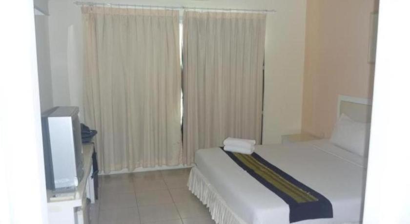 Seng Aroun Hotel Паксе Экстерьер фото