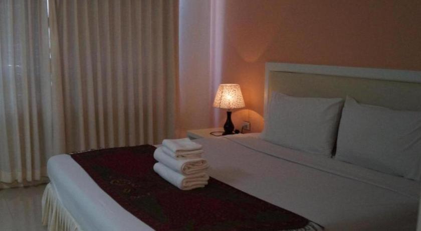 Seng Aroun Hotel Паксе Экстерьер фото