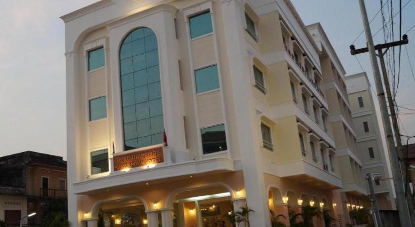 Seng Aroun Hotel Паксе Экстерьер фото